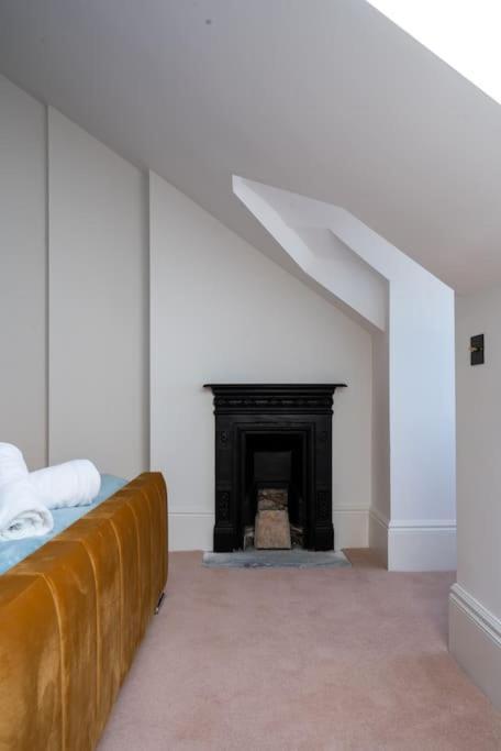 Luxury Duplex Penthouse On The Beach With Panoramic Sea Views Herne Bay Eksteriør bilde